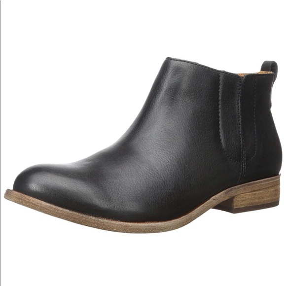 Benson Genuine Distressed Leather Chelsea Boots - Picture 7 of 7